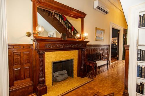 Bed & Breakfast Spicer Mansion