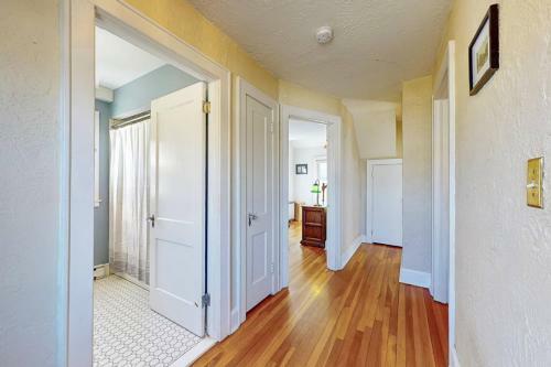 Belltown Retreat