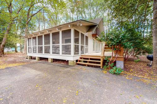 Bethany West - 609 Brookview