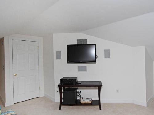 Bethany West - 526 Doral