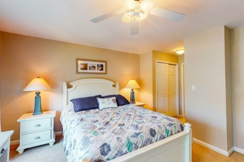 Sea Colony - 53071 Lakeshore