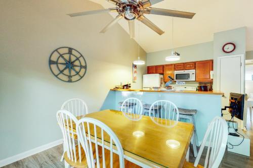 Sea Colony - 8003 Timberlake