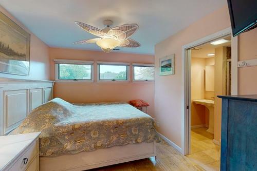Sea Colony - 5801 Brighton