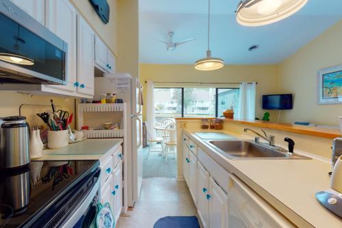 Sea Colony West Pine
