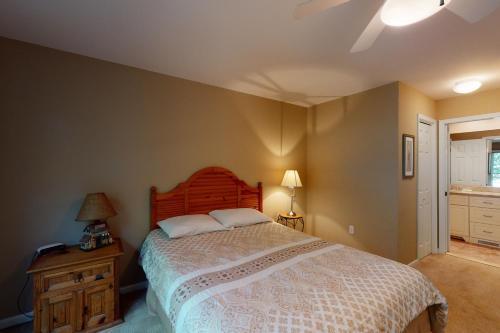 Sea Colony Pinewood III