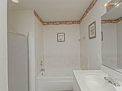Sea Colony Whispering Pines