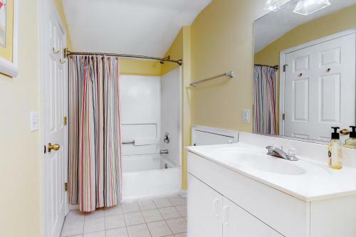 Sea Colony Whispering Pines