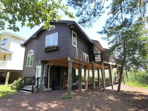 Cat Hill - 436 Tamarack