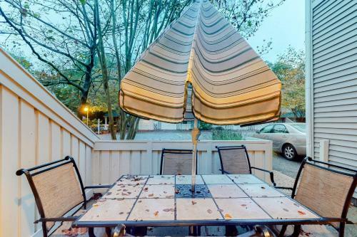 Sea Colony - 53010 Lakeshore