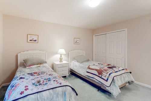 Sea Colony - 53010 Lakeshore