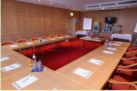 Oldtimer Motorhotel Guntramsdorf