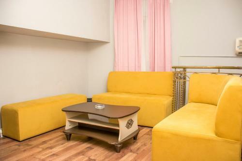 Hostal Boulevard Guest House