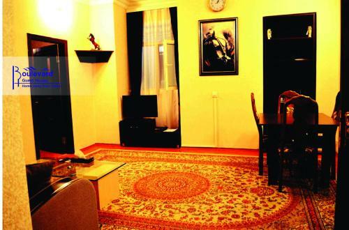 Hostal Boulevard Guest House