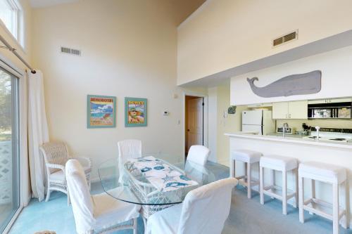 Sea Colony Evergreen