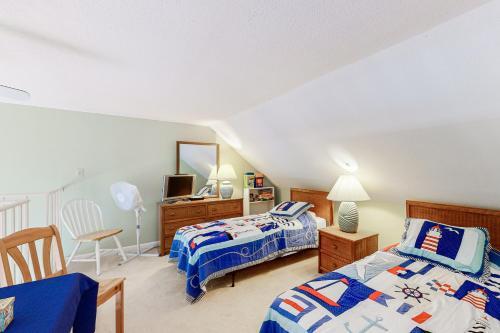 Sea Colony Evergreen II