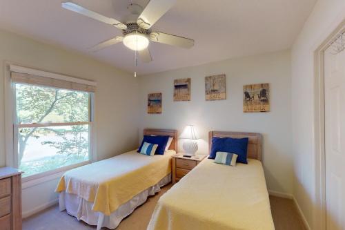 Sea Colony Tall Pines II