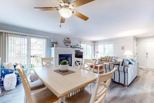 Sea Colony Sanddollar