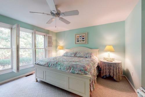 Sea Colony Pine Lake II