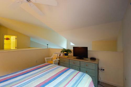 Sea Colony Whispering Pines II