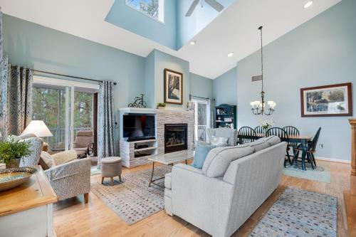 Sea Colony Whispering Pines III
