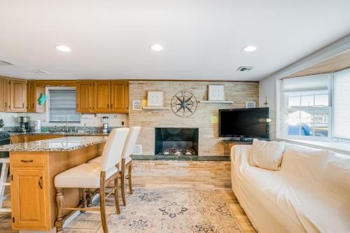 10 W Bayard Street