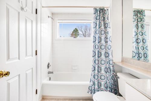 Sea Colony - 18002 Lakeview