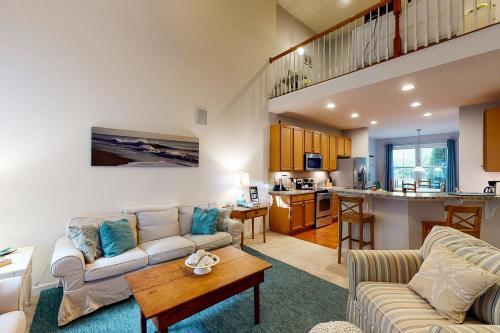 Forest Landing - 37114 Fairway