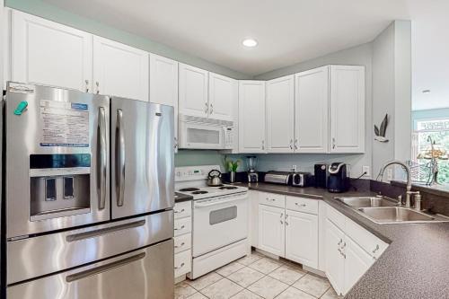 Bear Trap Dunes - October Glory III