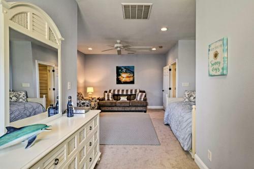 Selbyville Golf Course Home With Deck And Pool Access!