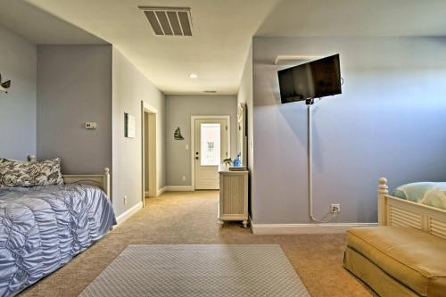 Selbyville Golf Course Home With Deck And Pool Access!