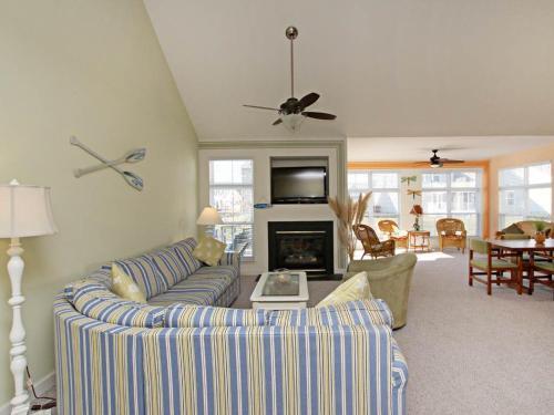 Swann Cove - 36858 Herring