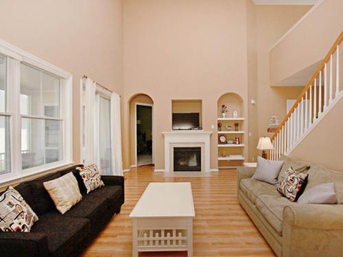 Bayside Resort - 36487 Wild Rose