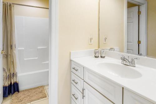 Bayside Resort - 36452 Wild Rose