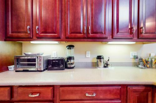 Bayside Resort - 36234 Sunflower