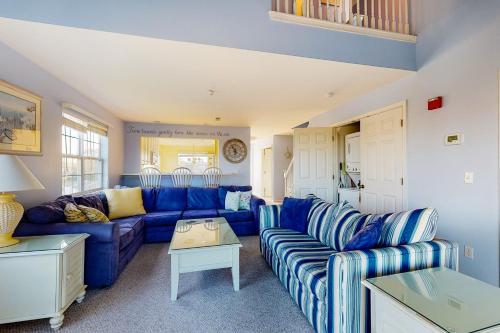 Bethany Bay - 4305 Pettinaro