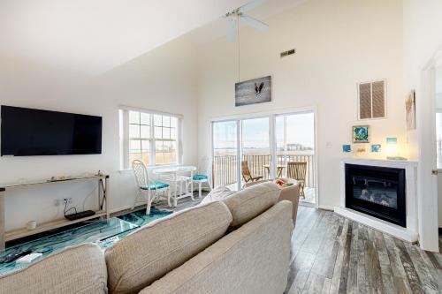 Bethany Bay - 4305 Pettinaro