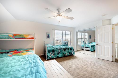 Bethany Bay - 4305 Pettinaro