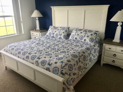 Bethany Bay - 4305 Pettinaro