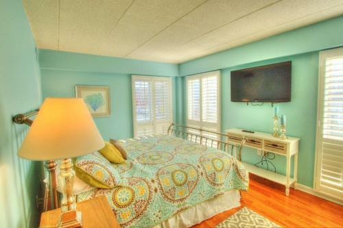 59 Maryland Ave #204