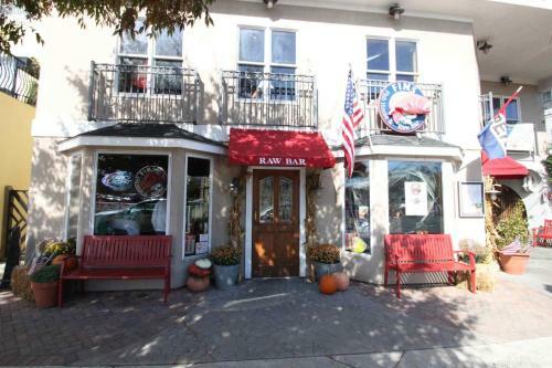 59 Maryland Ave #204