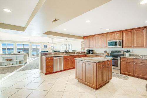 Mallard Cove - 37304 Lighthouse Rd Unit #4