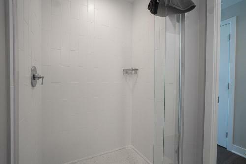Waterfront Apartments 30 Day Rentals
