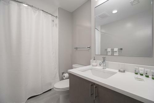 Waterfront Apartments 30 Day Rentals