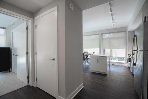 Waterfront Apartments 30 Day Rentals