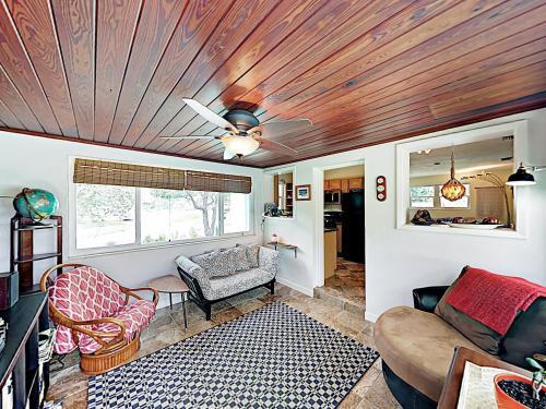 New Listing! Island Bungalow Near State Park Home