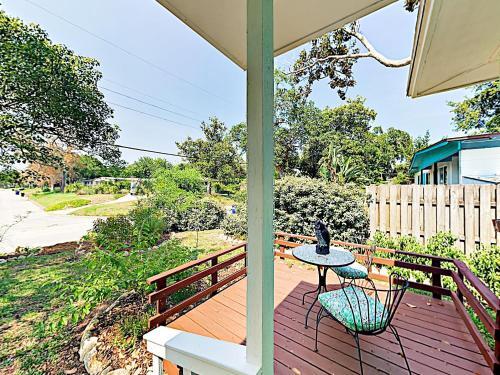 New Listing! Island Bungalow Near State Park Home