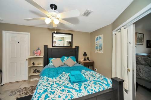 Apollo Beach Home With Pool, Room To Entertain, Pet Friendly! Home
