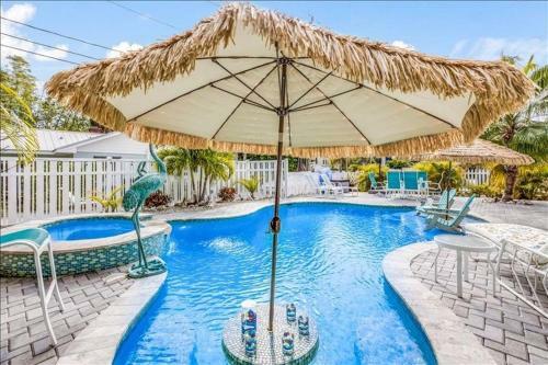 Villa Beach N Bay Home
