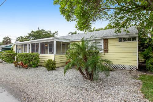 Gulf Shore Cottage