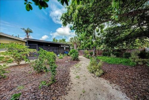 Bird Of Paradise Home